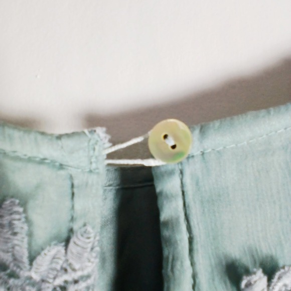 Sundance Embroidered Boho Bell Sleeve Shift Dress Icy Blue Gray Medium Formal - Picture 8 of 16